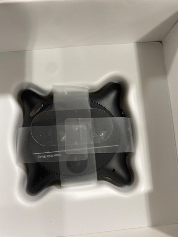 Photo 1 of Looki L1 AI Wearable Lifelogging Device (Black)
