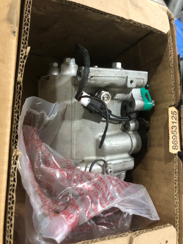 Photo 1 of Four Seasons 77483 Remanufactured Compressor with Clutch