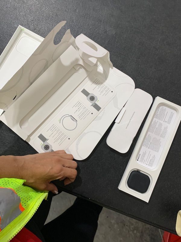 Photo 1 of Apple Watch Series 10 Smartwatch