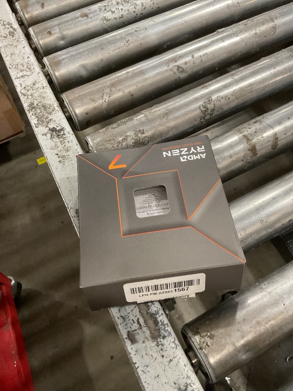 Photo 1 of AMD Ryzen 7 7700X 8-Core, 16-Thread Unlocked Desktop Processor