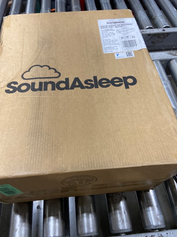Photo 1 of SoundAsleep Dream Series Raised Queen Air Mattress with Built-in Pump