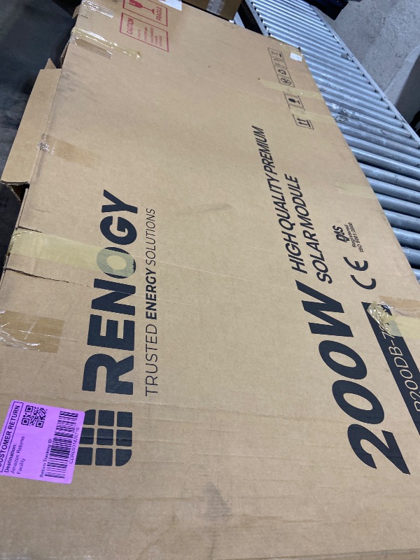 Photo 1 of Renogy Flexible Solar Panel 200W