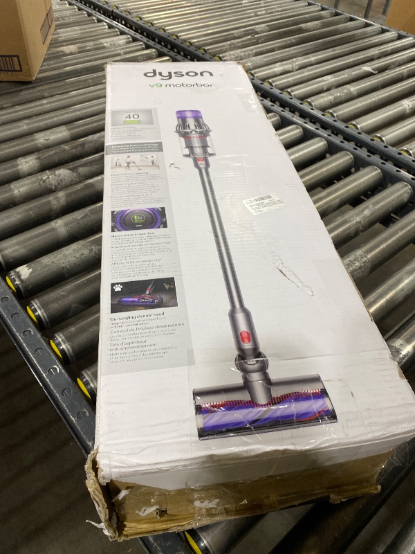 Photo 1 of Dyson V9 Motorbar Cordless Vacuum