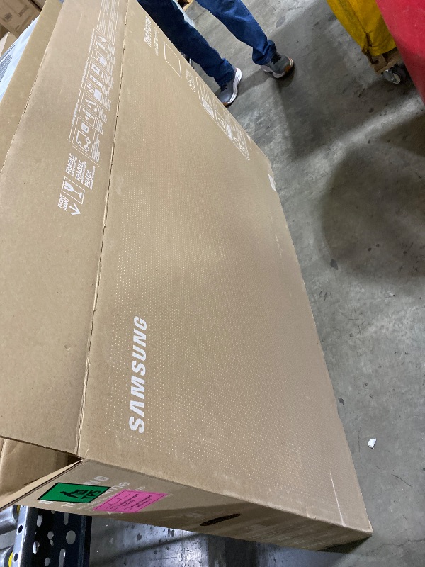Photo 1 of Samsung 65-Inch Class The Frame LS03F 4K QLED Smart TV (2025 Model) Slim Fit Wall Mount, Modern Frame Design, NQ4 AI Gen2 Processor, Art Mode, Artful Picture Quality, Samsung Vision AI, Alexa Built-in