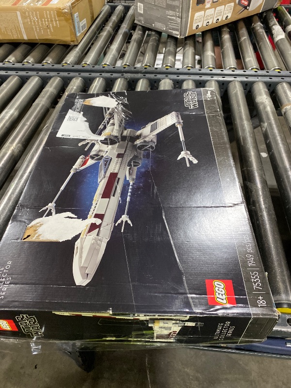 Photo 1 of LEGO Star Wars X-Wing Starfighter UCS Set (75355)