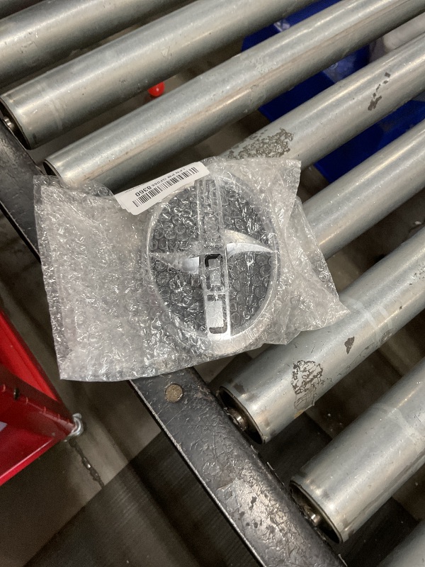 Photo 1 of Toyota 75311-12B80 Emblem