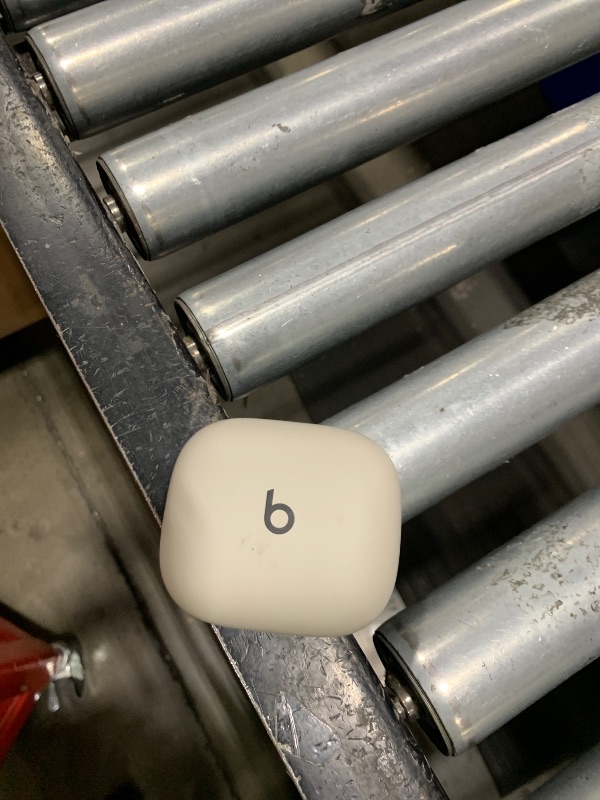 Photo 1 of Beats Powerbeats Pro 2 Wireless Earbuds