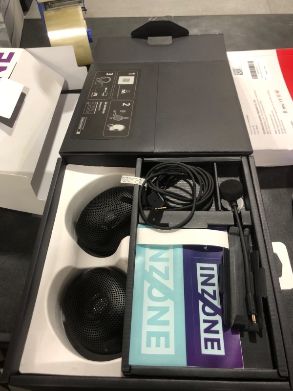 Photo 1 of Sony INZONE H6 Air Wired Gaming Headset
