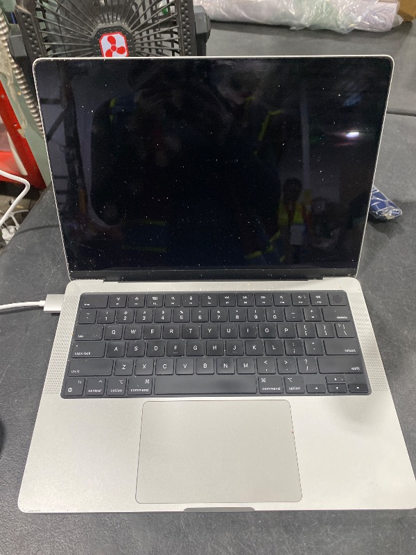 Photo 1 of Apple 2025 MacBook Pro 14.2" M5 AI Laptop - 24GB RAM, 1TB SSD, Silver