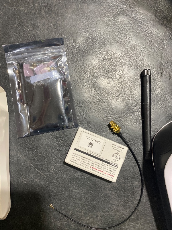 Photo 1 of Waveshare Pi Compute Module 4 Comes with an Official Raspberry Pi CM4104000 (with Wireless, 4GB RAM, Lite Version), an Antenna Kit and a HEATSINK. (3 Items)