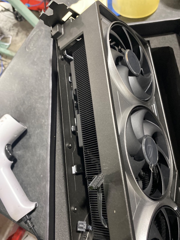 Photo 1 of ASUS ROG Astral GeForce RTX 5090 32GB GDDR7 OC Graphics Card