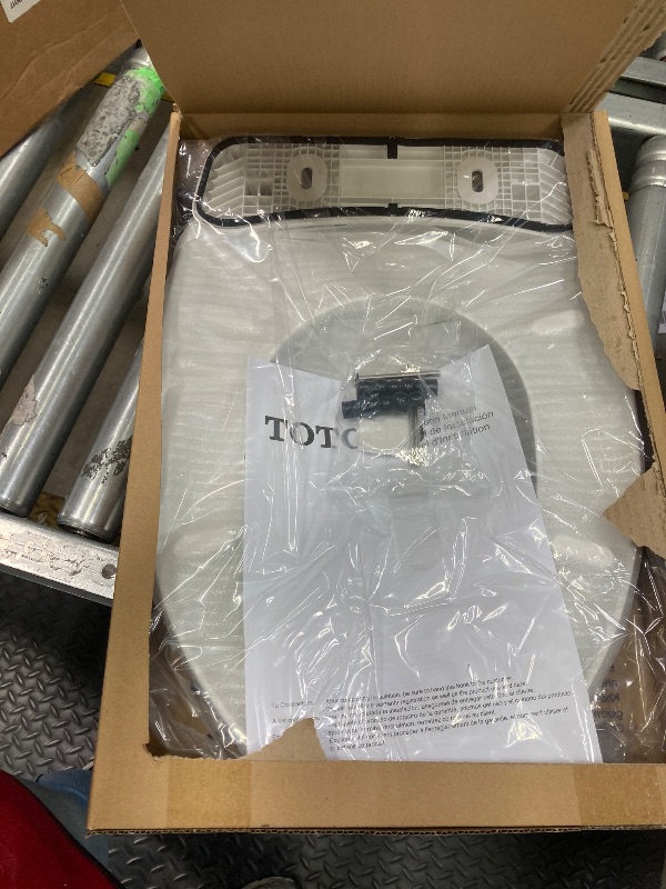 Photo 1 of ***TOTO close seat 