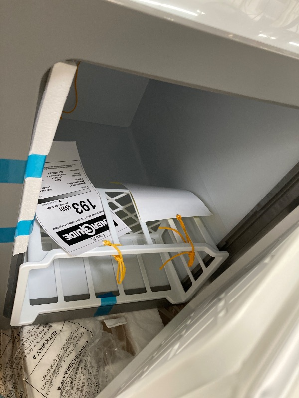 Photo 1 of **** PARTS ONLY ****
Midea MERC04C4BAWW Chest Freezer, 3.5 Cubic Feet Freezer With Removable Basket, Interior LED Light, Adjustable Temperature, For Kitchen Apartment Office, White