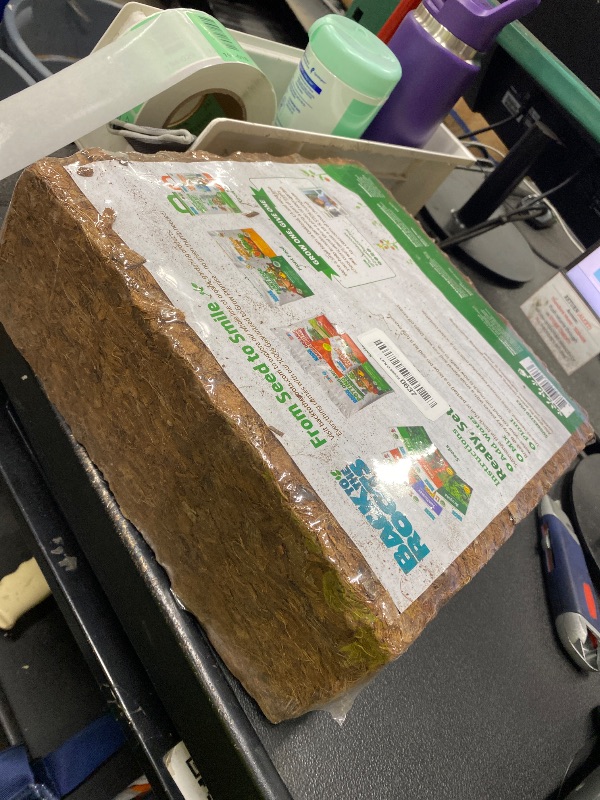 Photo 1 of *Factory Sealed* Back to the Roots 100% Organic Mulch, 58 Quart (2 Cubic ft), Expanding Coconut Husk Block for Gardening