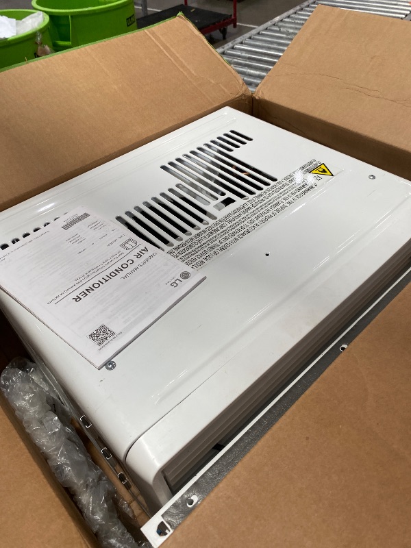View 4 of **PARTS ONLY** LG 10,000 BTU Window Air Conditioner