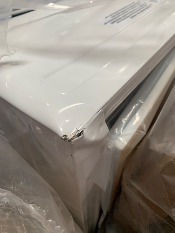 View 3 of *+DAMAGED** Amana 15,000 BTU Window Air Conditioner, White