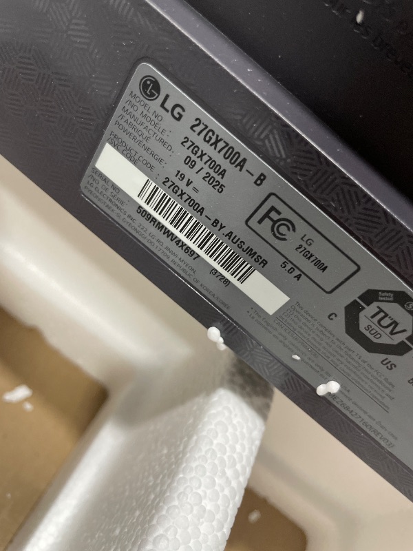 View 6 of **DAMAGED** LG 27" QHD OLED Gaming Monitor