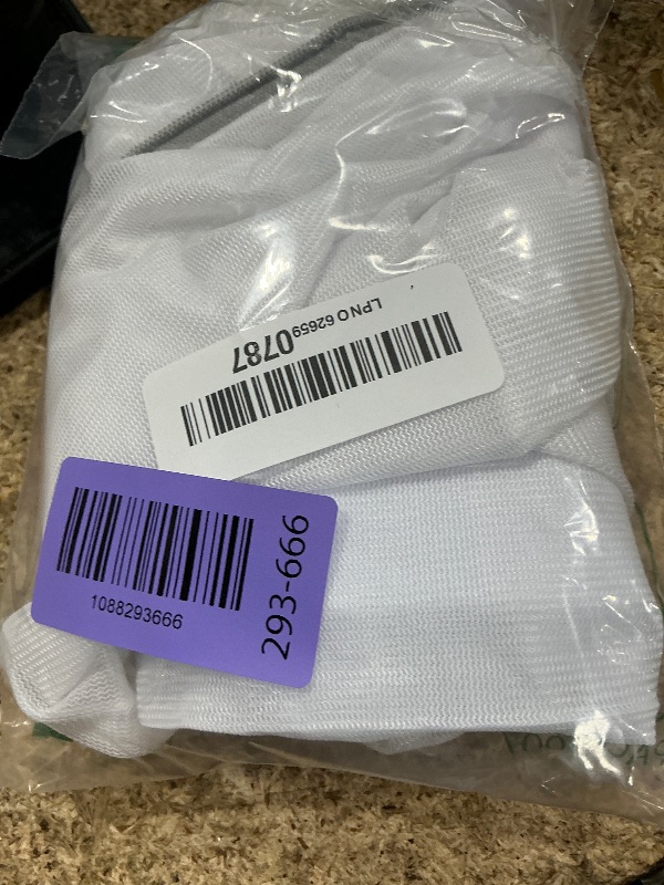 View 3 of ***MISSING LARGEST BAG*** Mesh Laundry Bags for Delicates, 3 Pack Laundry Bags Mesh Wash Bags in 3 Sizes(1 Large, 1 Medium, 1 Small), Durable and Gentle Lingerie Bags for Washing Delicates, Garment Bag for Washing Machine