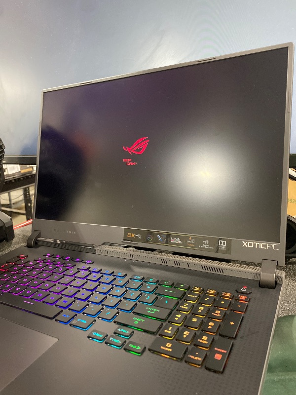 Photo 1 of ASUS ROG Strix SCAR 18 Gaming Laptop