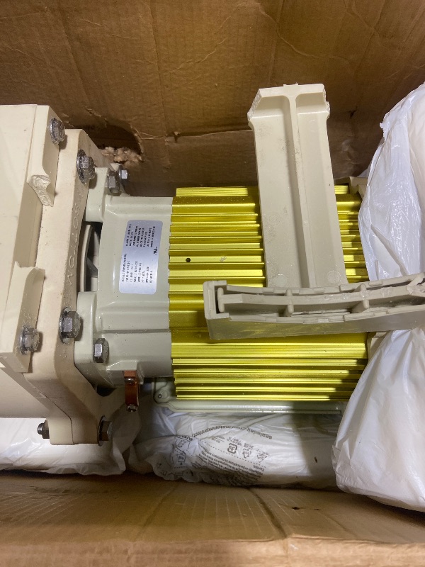 Photo 1 of Pentair 011533 WhisperFlo VST Variable Speed Pool Pump, 2.6 THP