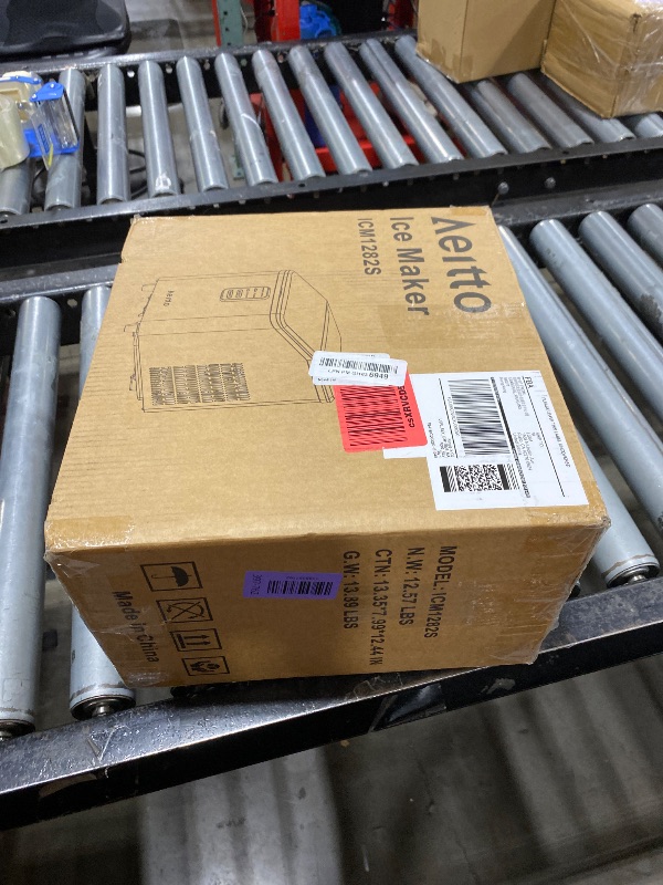 Photo 1 of Ice Maker Countertop 26lbs/24H Ready in 6-Min 8 Ice Cubes