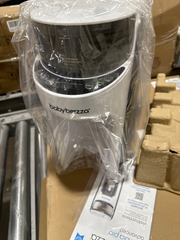 Photo 1 of Baby Brezza Formula Pro Advanced Formula Dispenser