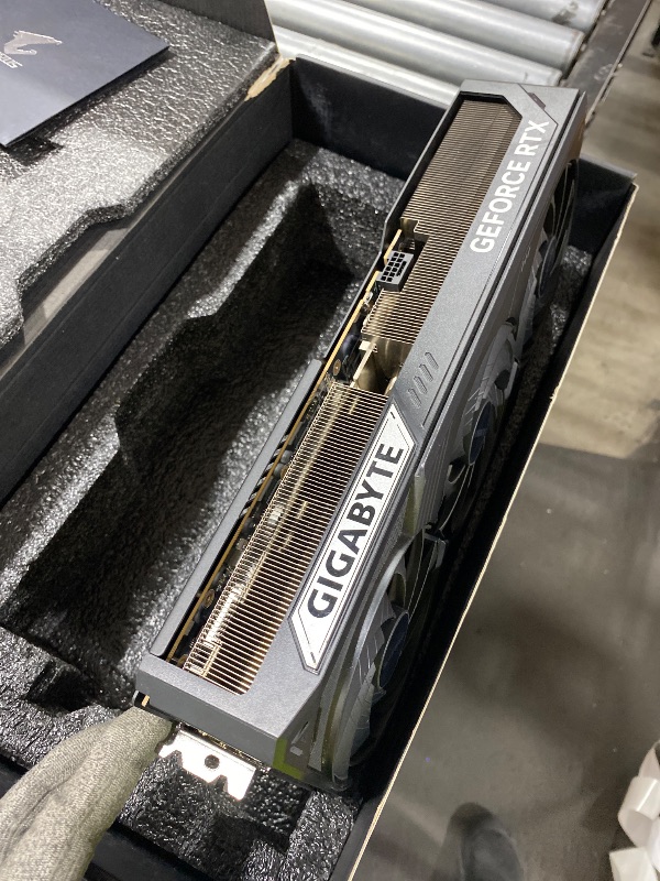 Photo 1 of GIGABYTE AORUS GeForce RTX 5090 MASTER 32G Graphics Card