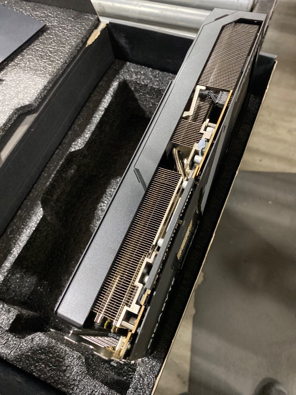 Photo 1 of GIGABYTE AORUS GeForce RTX 5090 MASTER 32G Graphics Card