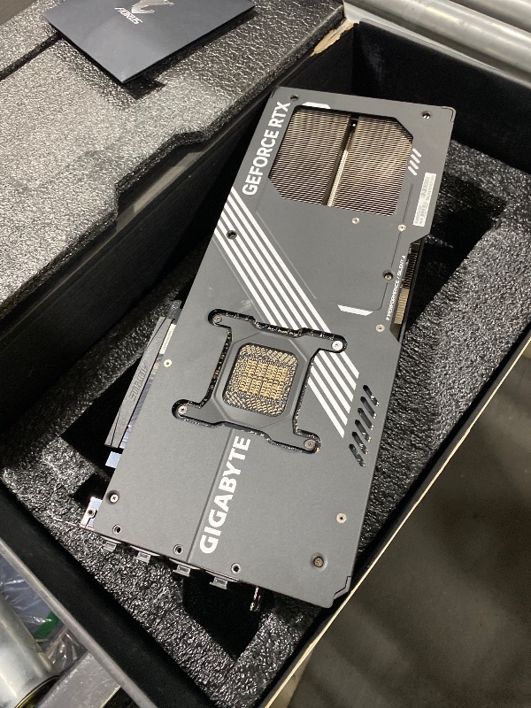 Photo 1 of GIGABYTE AORUS GeForce RTX 5090 MASTER 32G Graphics Card