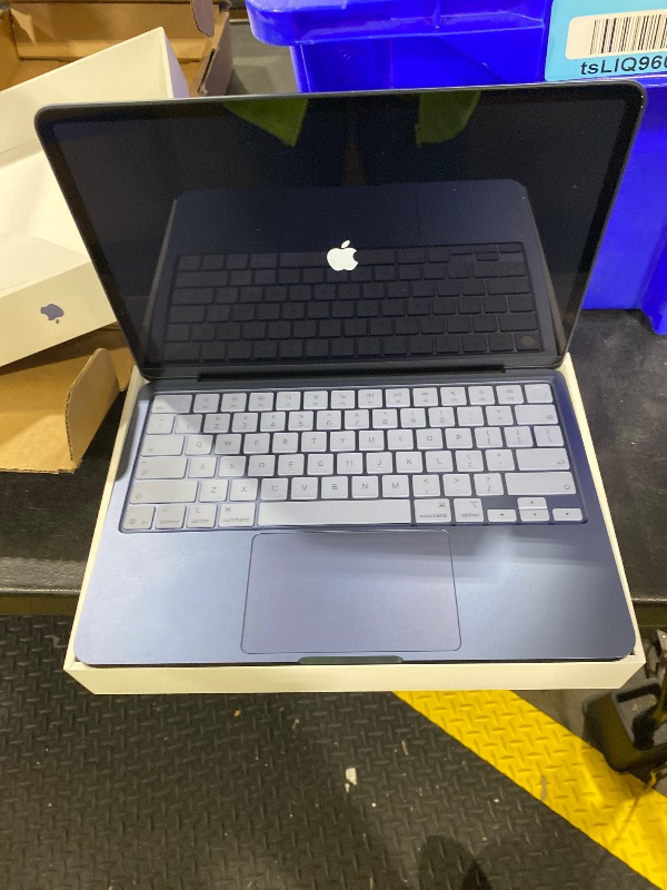 Photo 1 of Apple 2026 MacBook Neo 13-inch Laptop with A18 Pro chip: Built for AI and Apple Intelligence, Liquid Retina Display, 8GB Unified Memory, 512GB SSD Storage, 1080p FaceTime HD Camera, Touch ID; Indigo