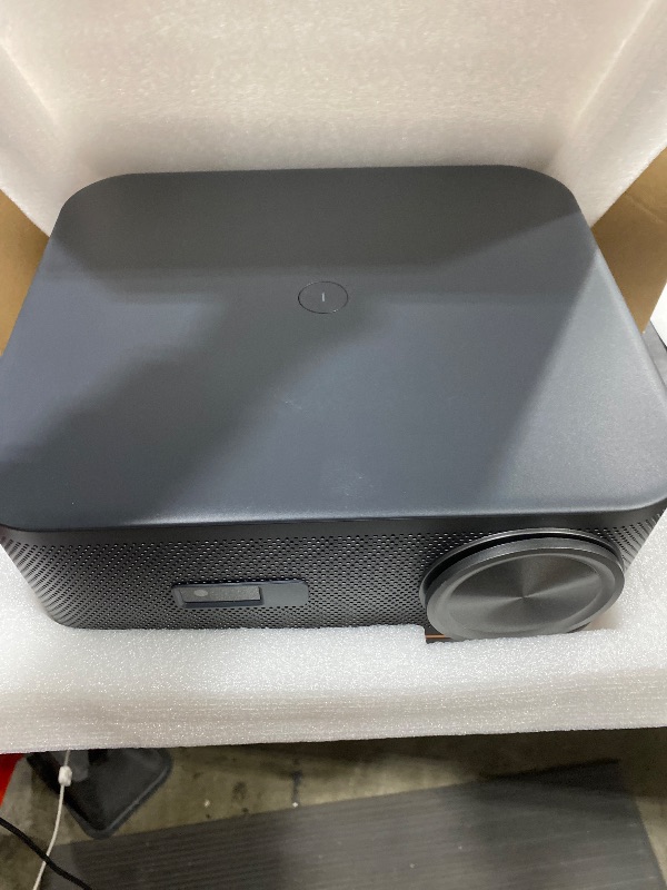 Photo 1 of HAPPRUN 2000 ANSI 4K Projector
