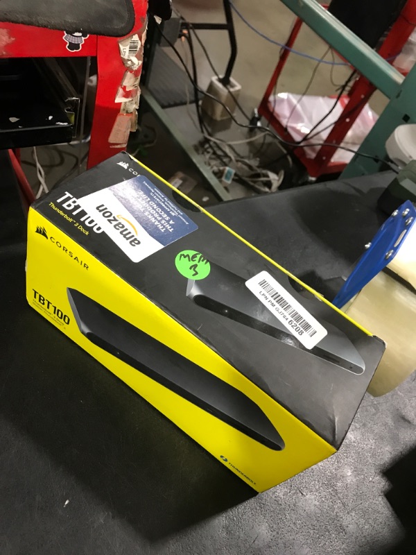 Photo 1 of Corsair TBT100 Thunderbolt 3 Dock