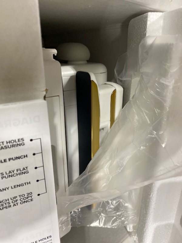 Photo 1 of We R Memory Keepers Universal Cinch Book Binding Machine