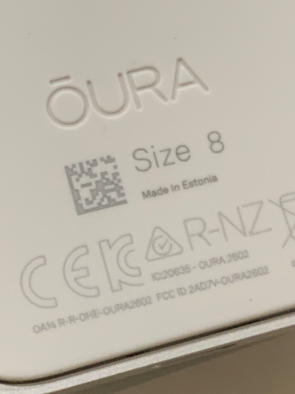 Photo 1 of Oura Ring 5 Smart Ring - Silver - Size 8