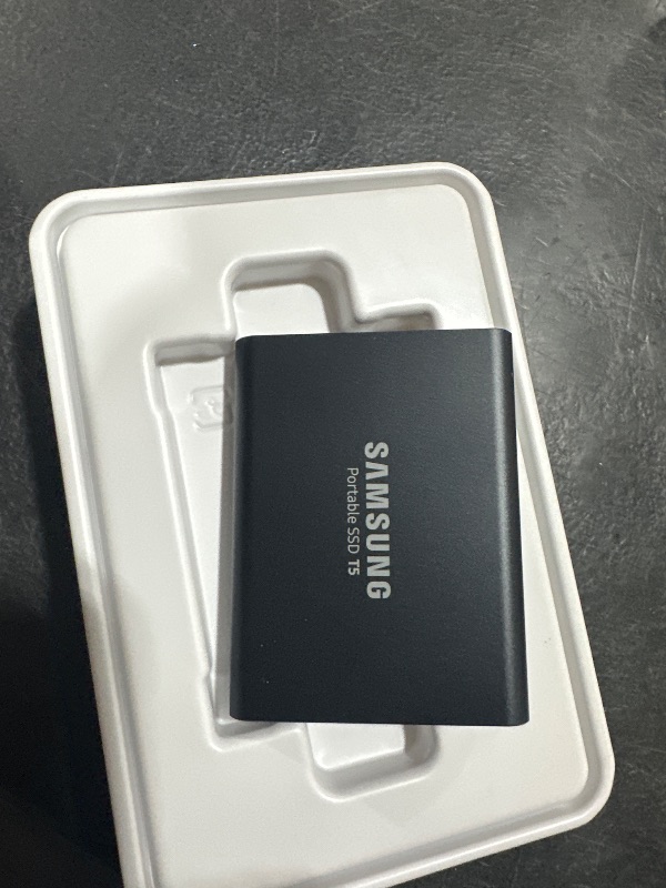 View 4 of Samsung T5 Portable SSD 2TB External Solid State Drive