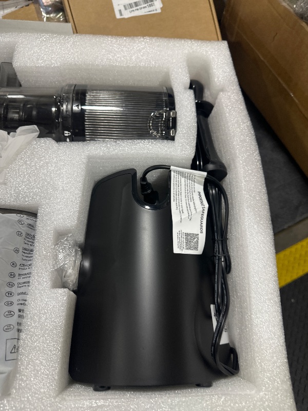 View 6 of LINKChef Cold Press Masticating Juicer