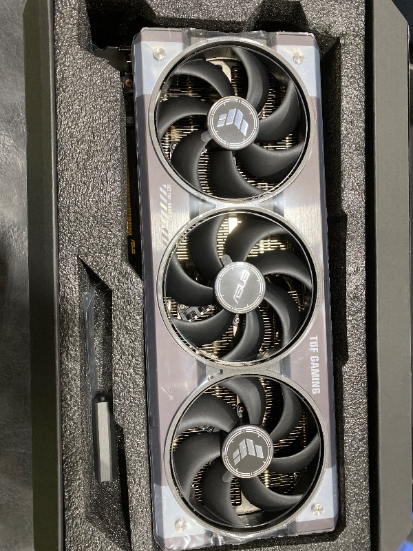 View 7 of ASUS ROG Astral GeForce RTX 5090 32GB GDDR7 OC Gaming Graphics Card