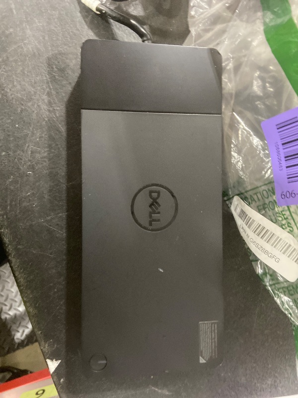 View 4 of Dell WD19S Docking Station