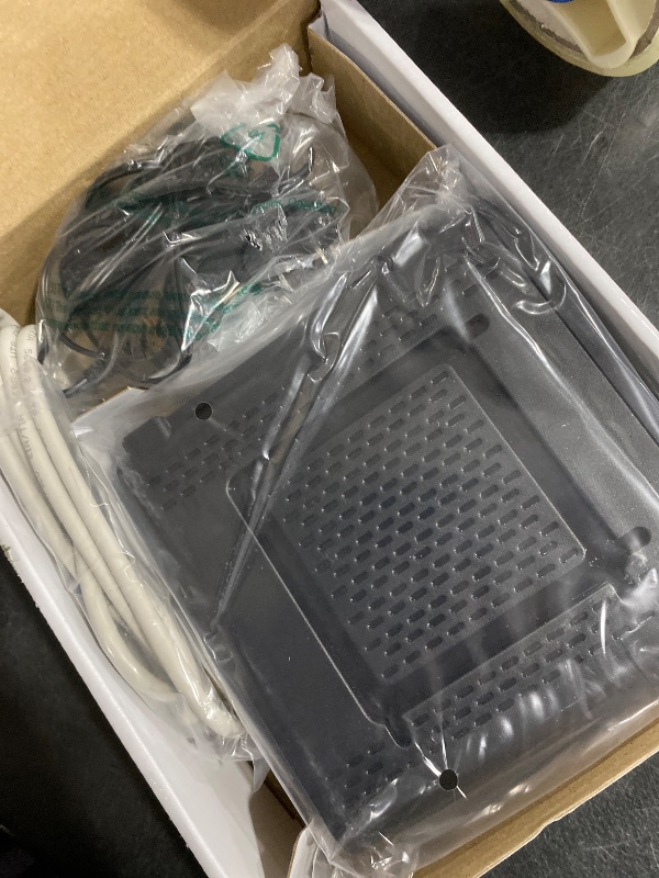 View 3 of ARRIS SB6190 DOCSIS 3.0 Cable Modem