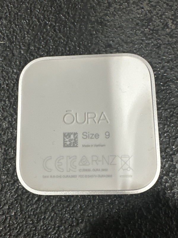 View 5 of OURA Ring 5 Smart Ring - Brushed Silver - Size 9