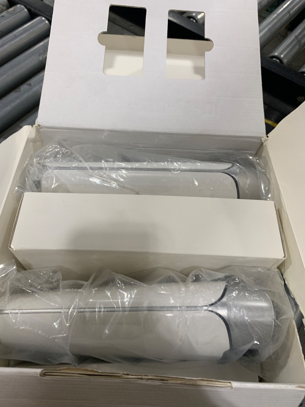 View 3 of NETGEAR Orbi RBK752 WiFi 6 Mesh System