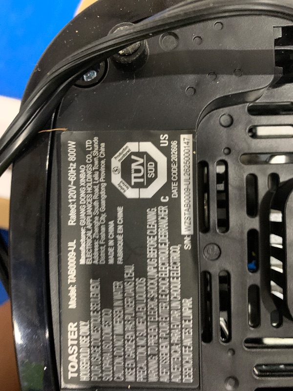 View 4 of Foyoconven 2-Slice Toaster with Touchscreen