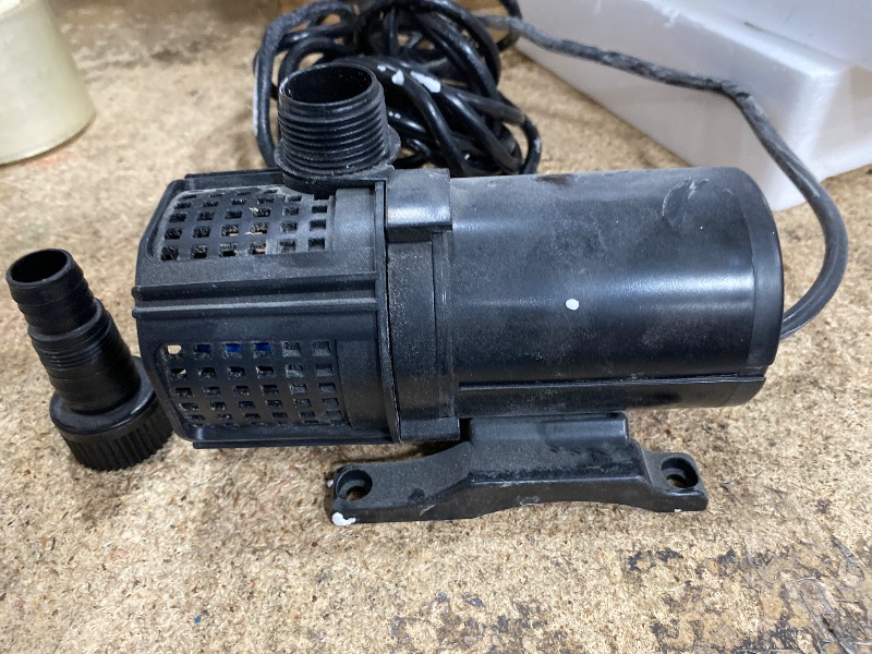 View 4 of *** may or may not work **
OYO Water 850 GPH Pond Pump