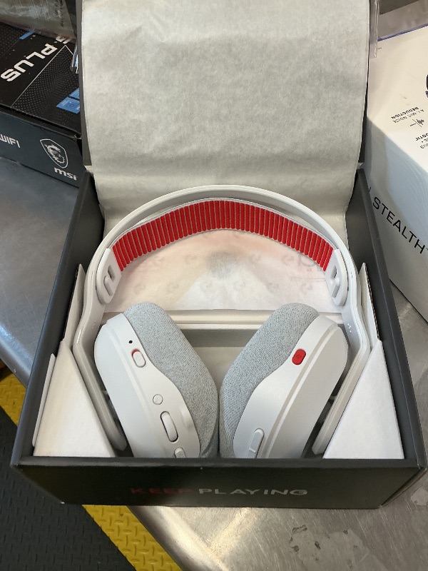 Photo 1 of Logitech G Astro A20 X Multi-Platform Wireless Gaming Headset - White