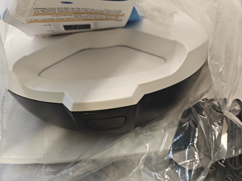 View 3 of RESPURR Automatic Wet Food Cat Feeder with Cooling & Heating
