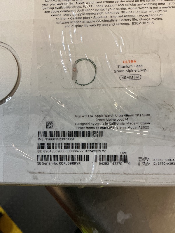 Photo 1 of Apple Watch Ultra GPS + Cellular 49mm Titanium Case Green Alpine Loop