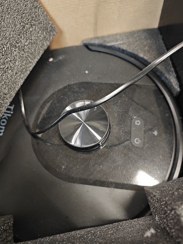 Photo 1 of Tikom Robot Vacuum and Mop with Self-Emptying Base
