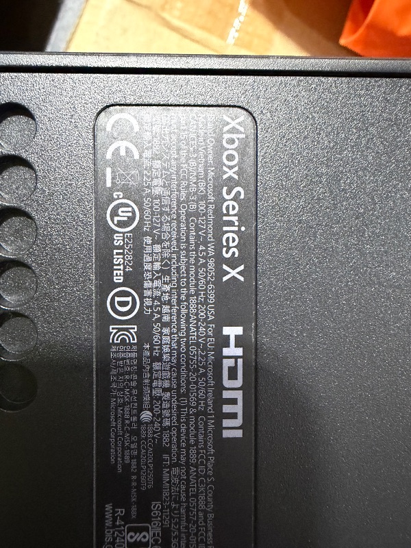 Photo 1 of Xbox Series X - Gaming Console - 1TB SSD - Includes Wireless Controller - 4K Gaming - 120FPS - Carbon Black