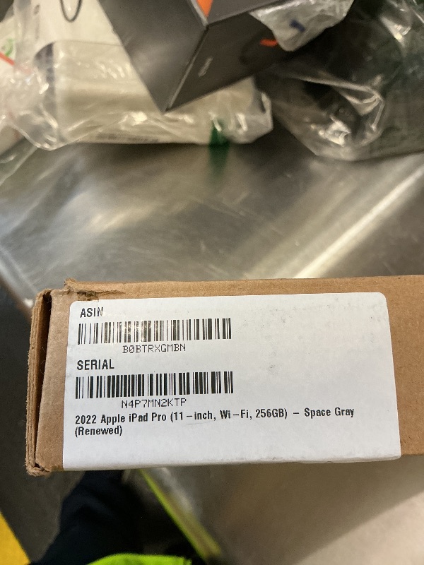 Photo 1 of Apple iPad Pro 11-inch (4th Gen) M2 Chip Tablet