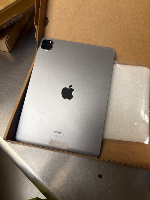 Photo 1 of Apple iPad Pro 11-inch (4th Gen) M2 Chip Tablet